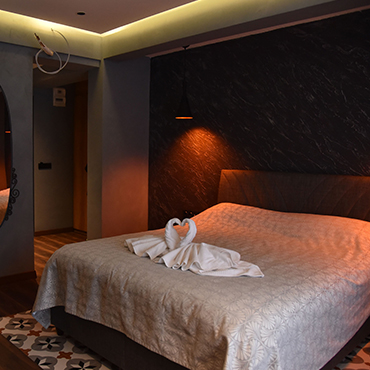 Adess Hotel