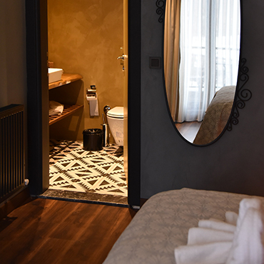 Adess Hotel
